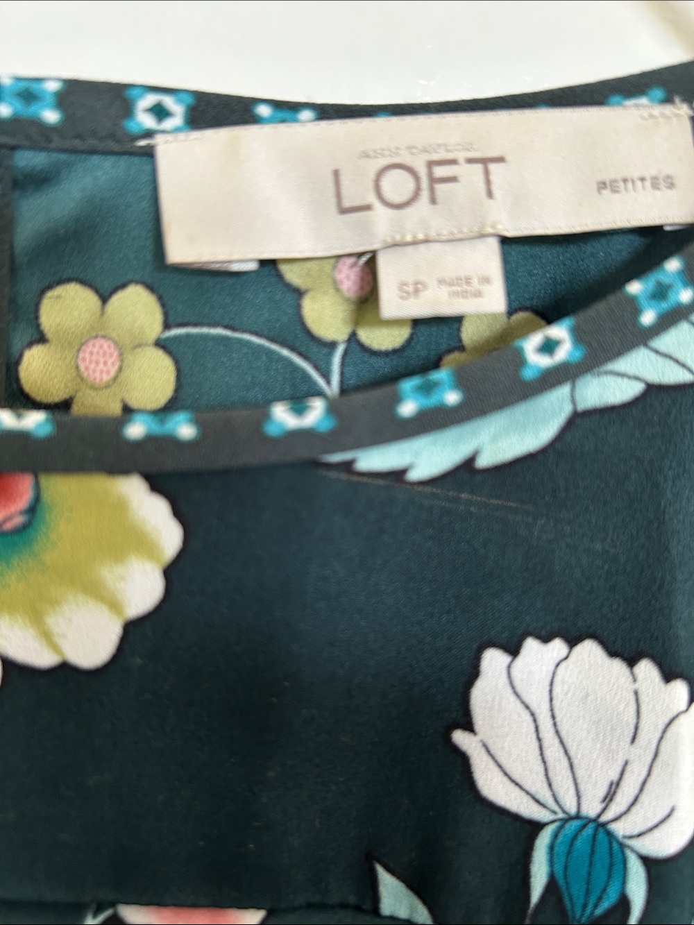 LOFT Women's Dark Green Floral Belted Dress-size SP - Picture 2 of 12